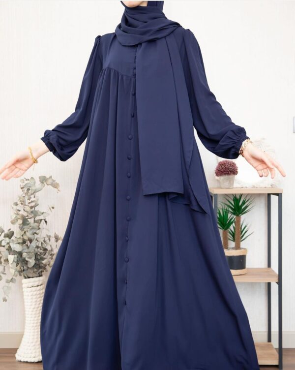 Button Maxi Style Abaya - Image 3